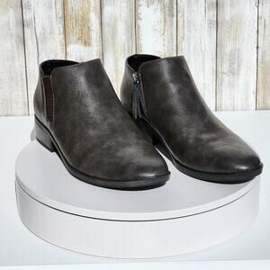 NEW - Soul Naturalizer Respect Chelsea Booties - Size 8.5